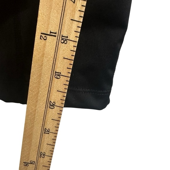 Orange Theory Leggings Small Black Zippered Pocket Logo Cropped Capri - Picture 5 of 7